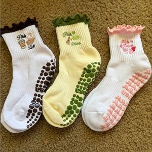 Elliosa Pilates Ruffle Crew Socks - Pink, Green, Brown